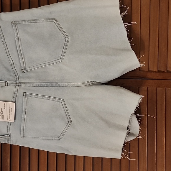 💛NWT Dad Shorts - Picture 2 of 2